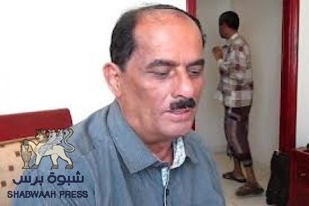 محمد علي أحمد : يفقد صوابه في صنعاء