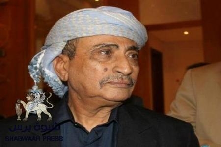 الشيخ الصريمة يقدم خمسة ملايين ريال لمهرجان 27 ابريل عبر الشيخ صالح فريد والنوبة