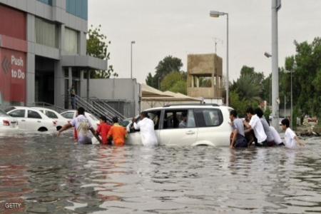 السعودية.. السيول تقتل 13 شخصا