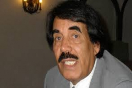 ‘‘ البيض‘‘ من المهرولين سياسياً وليس لديه خريطة سياسية واضحة المعالم