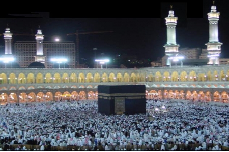 رحلات مكثفة لأعضاء حزب الاصلاح لأداء مناسك العمرة