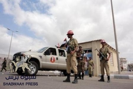 مصرع الضابط طريق يؤجج القتال بين الجيش والشرطة العسكرية في مأرب