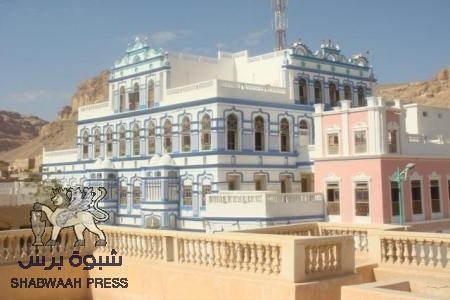 وزيرا المالية والكهرباء يعاقبان حضرموت بقطع خدمة الكهرباء