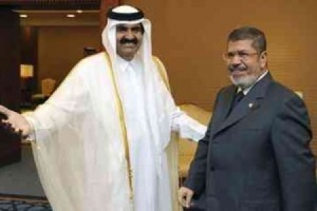 حظر كتاب الشعب يريد الإصلاح في قطر وسجن الشاعر ‘‘ابن الذيب‘‘ الدوحة تمول ‘‘ديموقراطية الخارج‘‘وتتجاهل نفسها!