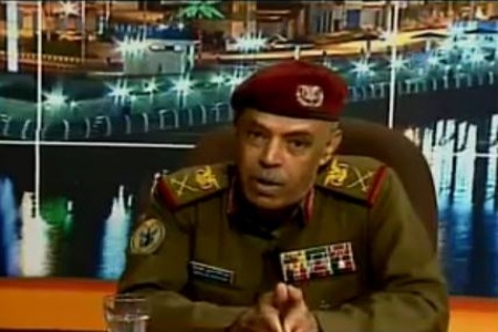 اللواء عبدالله علي عليوه يجري عملية جراحية في السعودية