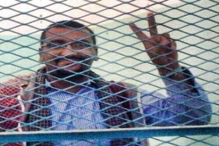 اعتقال فواز حسن باعوم في مطار صنعاء وهو في طريقه الى الهند لتلقي العلاج