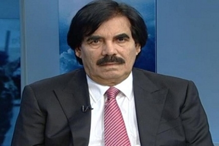 علي سالم البيض يبعث برسالة تهنئة لأمير قطر متناقضة الهوية لشعب الجنوب !