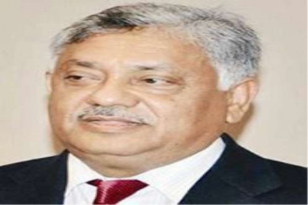 مسلحون يعتدون على وزير جنوبي بصنعاء وينهبون سيارته
