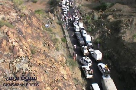 ابناء كرش والمسيمير يغلقون المنفذ الحدودي في الشريجة براية سوداء