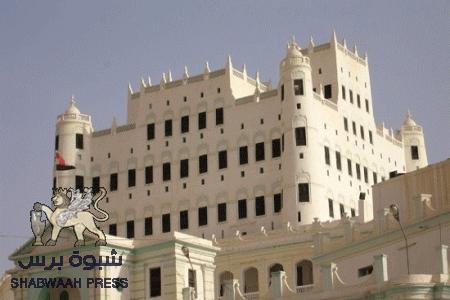 في شهر رمضان قبل (37) عام إذاعة سيؤن والنقل المباشر لأذان المغرب وصلاة العشاء.