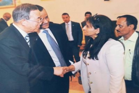 ناشطة سياسية يمنية تقول أنها تريد التبرع لـ رابعة العدوية بـ 500الف $