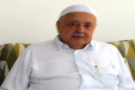 عبد الله الاصنج يؤكد ضرورة القبض على الرئيس المخلوع أو ترحيلة عن البلاد حتى تأخذ رياح التغيير مسارها الطبيعي