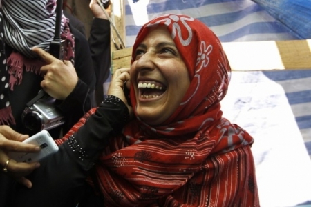توكل كرمان دمية بيد الأصلاح