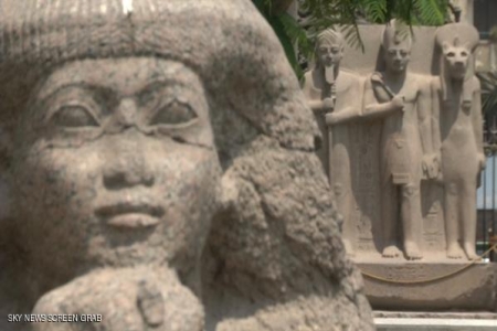 الاخوان يعبثون بأثار مصر ويسرقونها