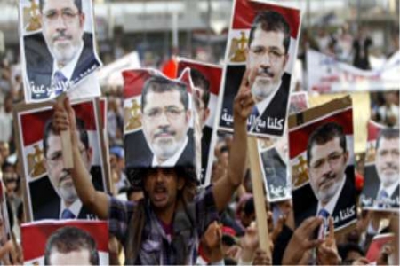 خطيب حزب الاصلاح : يعلن سقوط المبادرة الخليجية
