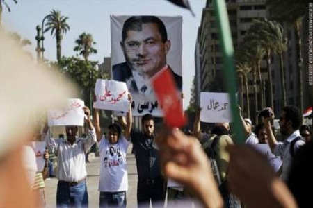 أمريكا تطلب إطلاق مرسي أما مبارك فشأن داخلي