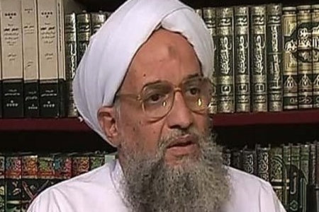 زعيم القاعدة باليمن للظواهري: ستسمع شيئاً يغير وجه التاريخ