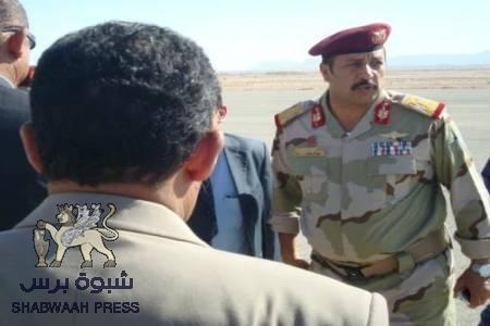 عاجل : جرحى نتيجة اشتباكات بالرصاص في قيادة المحور الأوسط بشبوة