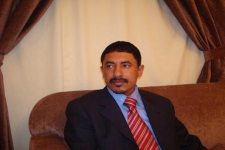 مقتل أحد مشائخ محافظة الجوف برصاص مسلحين  في قضية ثأر قبلي بشارع الستين بالعاصمة صنعاء.