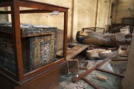 الاخوان المسلمين يدمرون تاريخ الحضارة المصرية