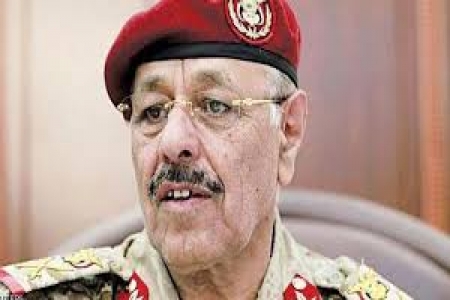 علي محسن الأحمر يفجر أزمة في العلاقات اليمنية المصرية.. وثيقة