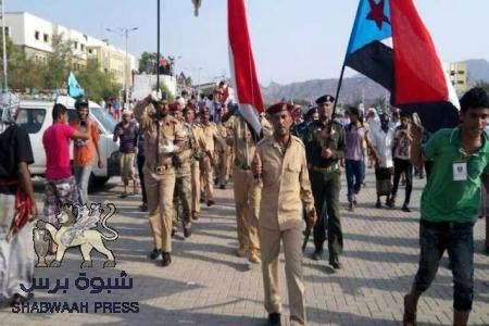 ‏جيش الجنوب يجري استعراض عسكري رمزي في ذكرى تأسيسه الـ 42(صور)