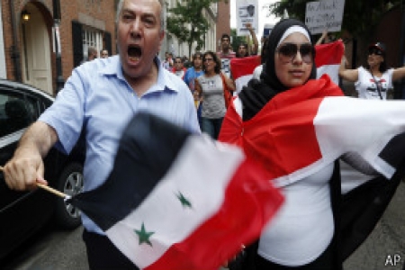 صنداي تايمز: المتسوقون بدمشق يتحدون العمل العسكري المحتمل