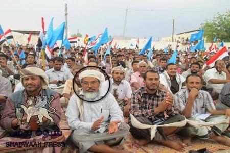 شبوة تعيش ظهيرة قائضة وأمسية ظلام دامس ومدير الكهرباء يحتفل بأعياد حزب الاصلاح اليمني