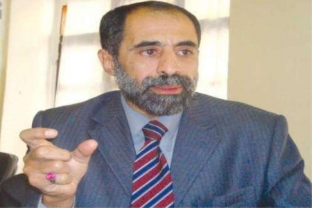 السيد حسن زيد  يتسلم رئاسة المشترك.. ويؤكد السعي لإعادة الاستقرار السياسي