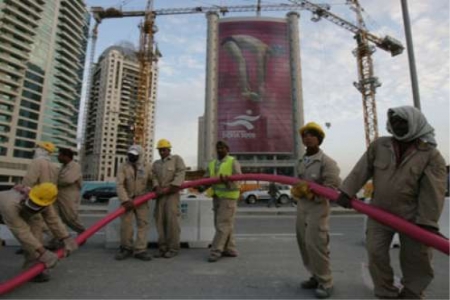 من أجل كأس العالم : قطر تشغل مليون 750 الف عامل وتسثني اليمنيين
