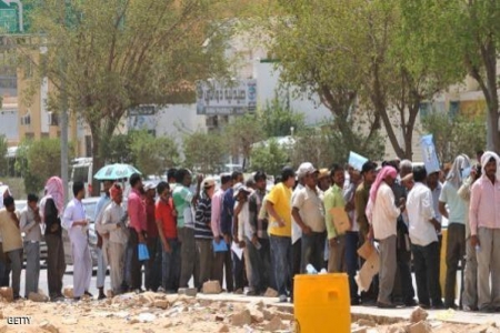 السعودية ترحل نحو مليون عامل مخالف