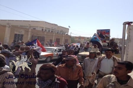 مهرجان أربعينية الفقيد الشحتور بشبوه تبدأ منذ لحظات (صور)