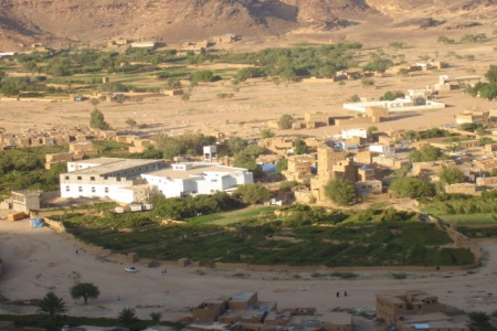 الوقوف على الحياد : وزارة الدفاع اليمنية تعلن عدم تدخلها في الحرب بين السلفيين والحوثيين