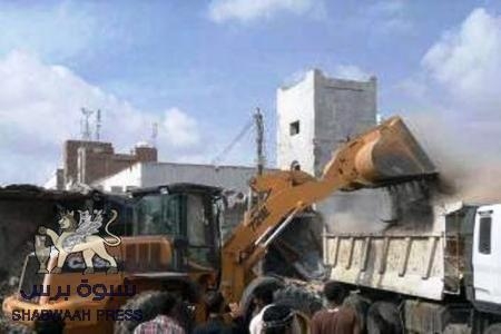 تتار العصر اليمنيين : يدمرون تراث عدن وتاريخها ( صور ووثائق )