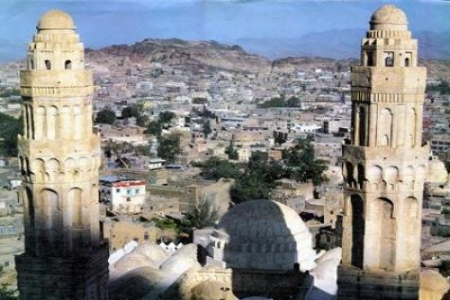 أمن تعز يضبط مطلوبين وتاجر حشيش ومقتل جندي في اشتباكات مع مهاجمي ادارة أمن