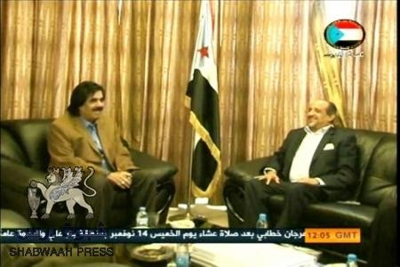 السيد البيض يبدي موافقته لبن فريد للقاء الجاد مع القيادات والشخصيات الجنوبية الفاعلة