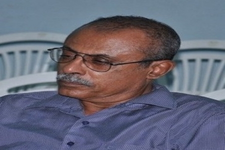 أستاذ جامعي : النهج السلمي في المرحلة الراهنة هو الأجدى، وللكفاح المسلح شروط غير متوافرة الآن