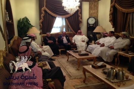 وفد اللجنة التحضيرية يلتقي عدد من النخب الجنوبية في الرياض