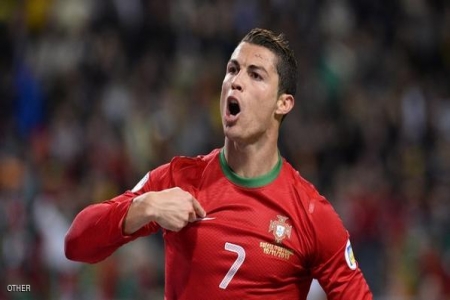 رونالدو يتفوق على ميسي وريبيري