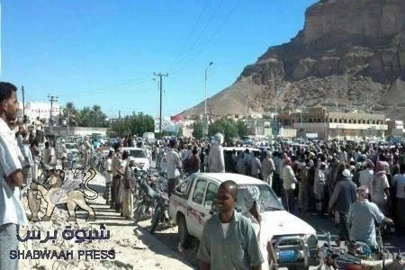 عاجل: قبائل الحموم يستبقون من حضرو تشييع جنازة بن حبريش وقادة الجيش يقاطعون التشييع