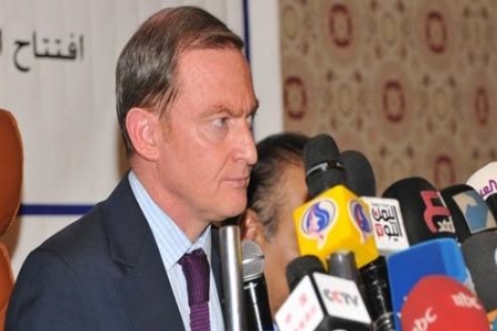 مسيو جيليه : سفير لفرنسا أم ‘‘ وكيل شركة توتال ‘‘ .. لنهب ثروات الجنوب  ؟ !!