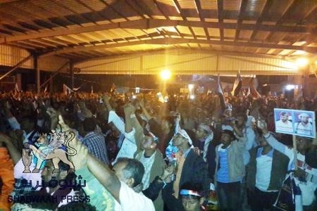 عشرات الالاف في الضالع يؤدون القسم الجنوبي الشهير في هذه اللحظات
