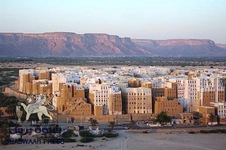 استمرار إغلاق مرافق الدولة في مدينة شبام التاريخية لليوم العاشر