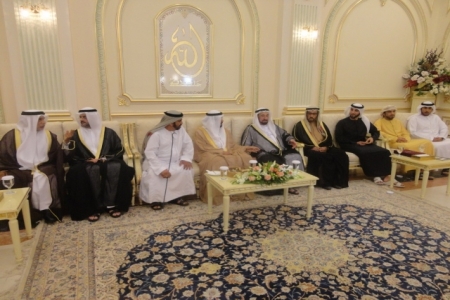 بمشاركة شاعر يمني.. افتتاح الدورة العاشرة لمهرجان الشارقة للشعر الشعبي