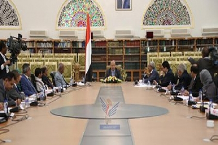 الرئيس اليمني يدعو أعضاء لجنة الأقاليم لتحديد الأفضل لليمن