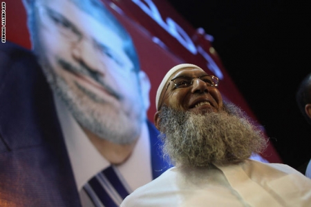 تسريبات صوتية لمرسي تغضب الإخوان واتهامات للعوا بالتواطؤ