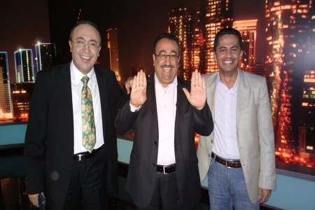 الكذب والسفاهة والعهر من طباع الاصلاحيين جسدها على قناة الجزيرة خالد الآنسي مساء اليوم