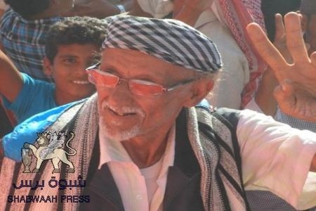 قوات الاحتلال اليمني تداهم منزل المناضل حريز الحالمي رئيس مجلس الحراك بالمنصورة لاعتقاله