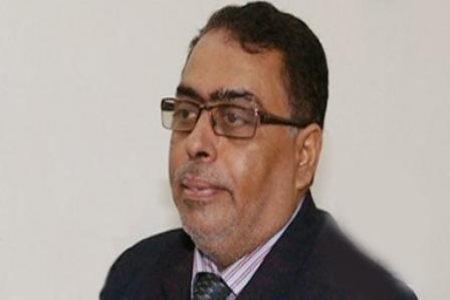فضيحة مالية : محافظ عدن يستولي على أصول وأموال مجاري عدن التي يرأسها