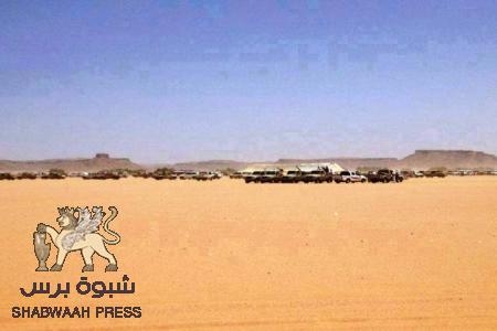 قبيلة الصيعر تقطع الطريق الدولي العبر الوديعة ردا على اعتقال الجيش اليمني لأبنائهم